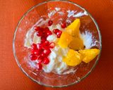 A picture of step 3 of Pomegranate Mosambi Frozen Yoghurt Bites.