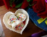হার্ট শেপ হোয়াইট চকলেট (Heart shaped white chocolate recipe in Bengali) রেসিপির ধাপ 5 ছবি