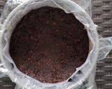 बिस्कीट (चीज)केक (biscuit cake recipe in marathi) रेसिपी स्टेप 2 फोटो 
