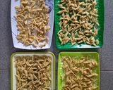 Foto langkah ke 5 dari resep Kue Bawang Gunting.