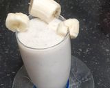A picture of step 2 of Easy Korean banana milk.