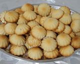 صورة لخطوة 2 من وصفة معمول القشطة 😋