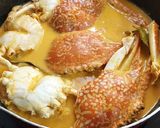 Foto langkah ke 3 dari resep Kare kepiting rajungan.