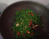 Foto langkah ke 5 dari resep Tumis kembang bawang tempe.