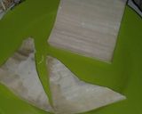 Foto langkah ke 3 dari resep Samosa isi telor daun bawang.