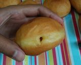 Foto langkah ke 11 dari resep Bomboloni Ubi Isi Strawberry.