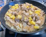Une image de l'étape 16 de Porc à l'ananas, prune et gingembre.