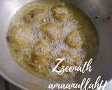 A picture of step 3 of Split Black Gram and Methi Medu Vadas.