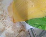 Foto langkah ke 3 dari resep Kue Singkong Panggang (Bingka Singkong Panggang).