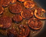 A picture of step 5 of Begun Bhaja.
