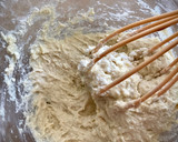 Foto del paso 2 de la receta: Pastel de leche con manzana (en sartén)