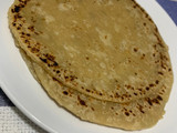 Coques de dacsa con espinacas, cebolla y huevo