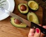 Foto del paso 1 de la receta: Palta rellena para dos