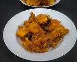 Foto langkah ke 6 dari resep Ayam Goreng Kremes.
