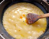 A picture of step 2 of Ice Halwa / Mahim Halwa.