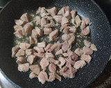 Foto del paso 3 de la receta: Estofado de ternera con patatas