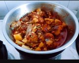A picture of step 4 of Tasty masaledar Kathiyawadi undhiyu.