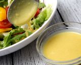Mézes-mustáros salátaöntet recept fázis 7 fotója