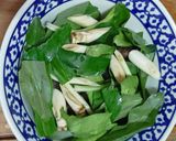 รูปขั้นตอนการทำที่ 2 ของ เห็ดเผาะนึ่งสมุนไพร