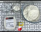 Foto del paso 1 de la receta: Coca de llardonsCoca de chicharrones