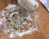 Foto del paso 4 de la receta: Pan casero árabe con semillas