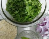 A picture of step 1 of Spinach pan cake with gram flour.