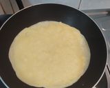 Foto langkah ke 2 dari resep Egg chicken roll.