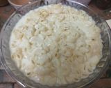A picture of step 5 of Rj special Bake macaroni with white gravy.