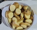 Foto del paso 2 de la receta: Pollo al horno con papines