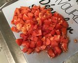 Une image de l'étape 6 de Dahl de lentilles jaunes aux carottes violettes, tomates et courgette.