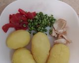 A picture of step 1 of Potato vegetables bites.