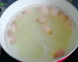 Mézes-fűszeres-málnaecetes hagyma recept fázis 1 fotója