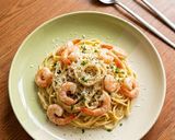 Foto langkah ke 3 dari resep Spaghetti Carbonara dengan Udang.