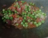 A picture of step 5 of Palak Matar.