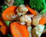 Foto langkah ke 5 dari resep Tips memasak/tumis BROKOLI dan WORTEL agar TETAP SEGAR & SEHAT🥰.