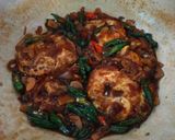 Foto langkah ke 3 dari resep Telur Ceplok Masak Kecap.