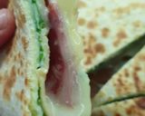 Foto langkah ke 8 dari resep Spinach Quesadilla.