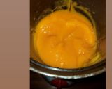 A picture of step 2 of Mango popsicles.