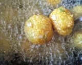 A picture of step 2 of Manchurian Pakoras.
