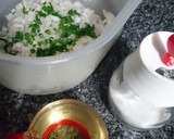 Foto del paso 2 de la receta: Bizcochitos de cebollas y ciboulette 🎆
