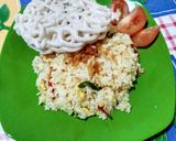 Foto langkah ke 5 dari resep Nasi Goreng simpel.