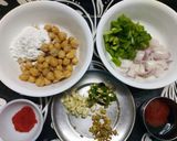 A picture of step 1 of Crispy Chilli Garlic Chickpeas.