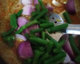 A picture of step 5 of Frenh beans in creamy gravy.