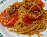 Gambar langkah 6 resipi Spaghetti Aglio Olio Udang Harimau.