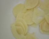 A picture of step 2 of Aloo k pakory😋.