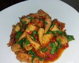 Foto langkah ke 3 dari resep Cumi Asin Tumis Pedas Kemangi.