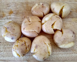 Foto del paso 5 de la receta: Patatas salteadas en sartén con cilantro e hinojo