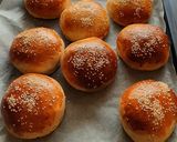Hamburger zsemle recept fázis 3 fotója