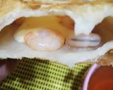 Foto del paso 4 de la receta: Empanada camarón queso