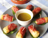 Foto del paso 14 de la receta: Rollitos de jamón y pollo. Pipirrana